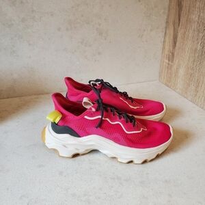 SOREL Sz 6 Neon Running Shoes